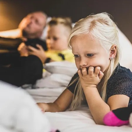 فندق فيرست كولدينج