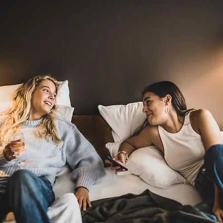 فندق فندق فيرست كولدينج 4*