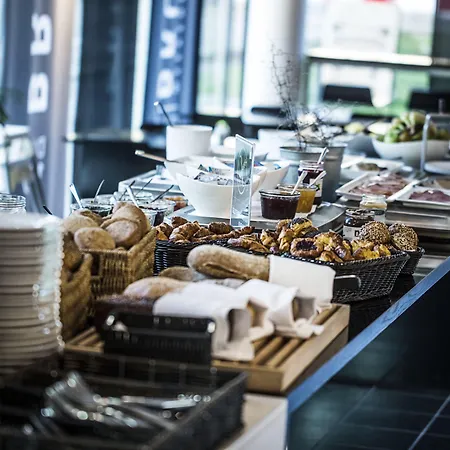 فندق فيرست كولدينج كولدينغ