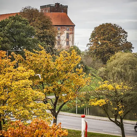 فندق فيرست كولدينج 4*