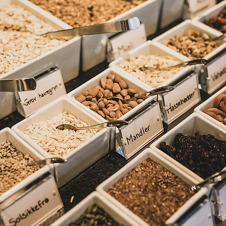 فندق فيرست كولدينج 4*