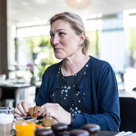 فندق فندق فيرست كولدينج كولدينغ