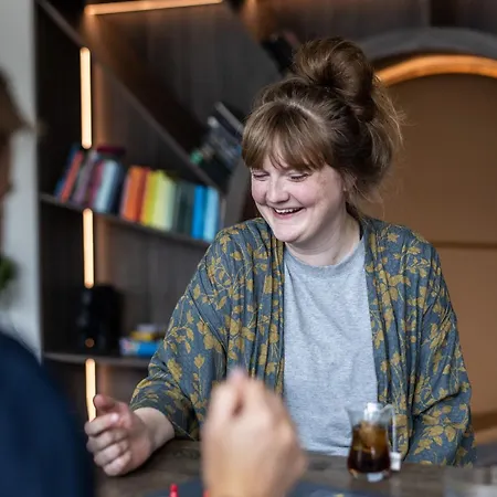 فندق فندق فيرست كولدينج كولدينغ