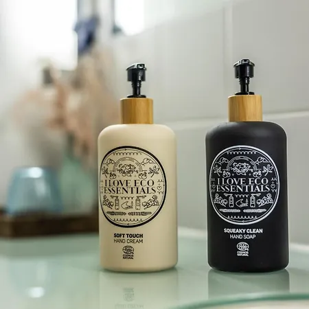 فندق فيرست كولدينج فندق