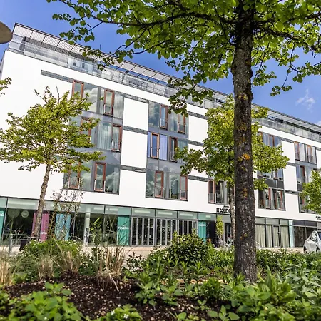 فندق فندق فيرست كولدينج كولدينغ